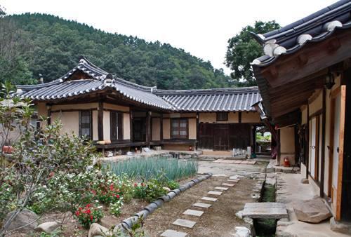 Chalbanggong Jongtaek Hotell Cheongsong Exteriör bild