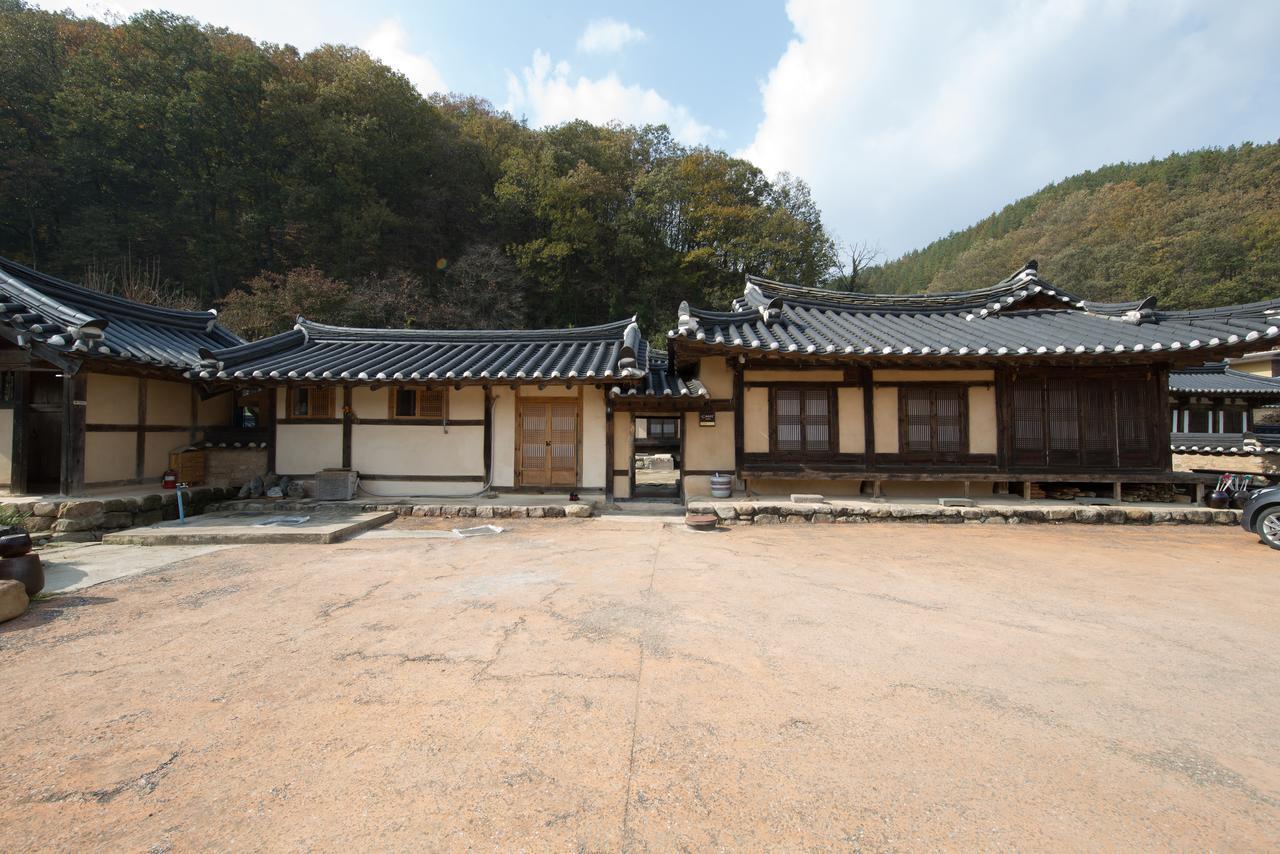 Chalbanggong Jongtaek Hotell Cheongsong Exteriör bild