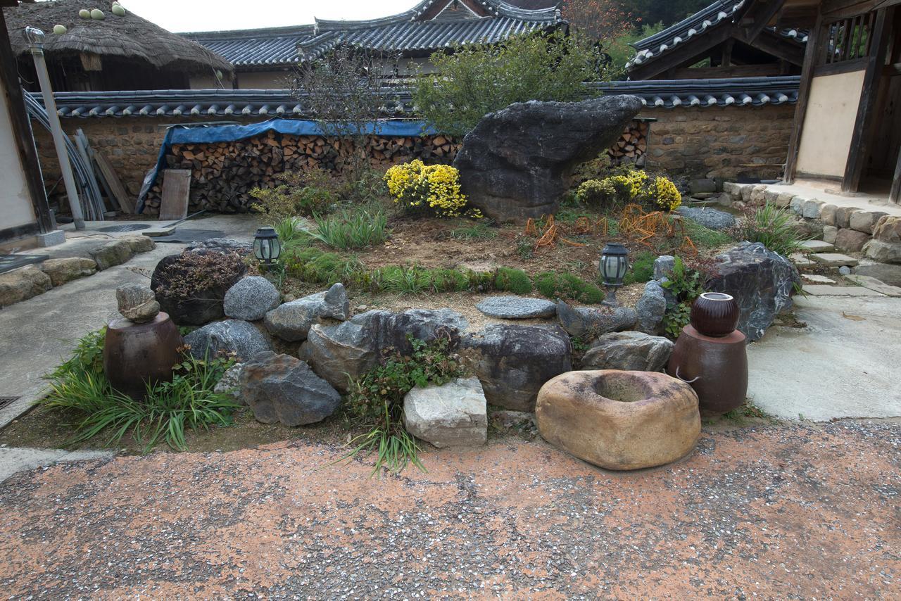 Chalbanggong Jongtaek Hotell Cheongsong Exteriör bild