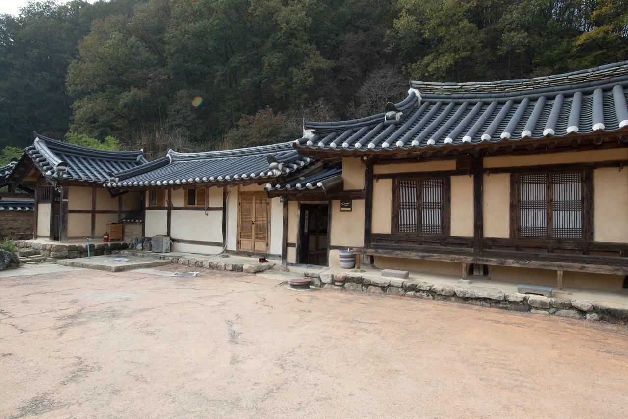 Chalbanggong Jongtaek Hotell Cheongsong Exteriör bild