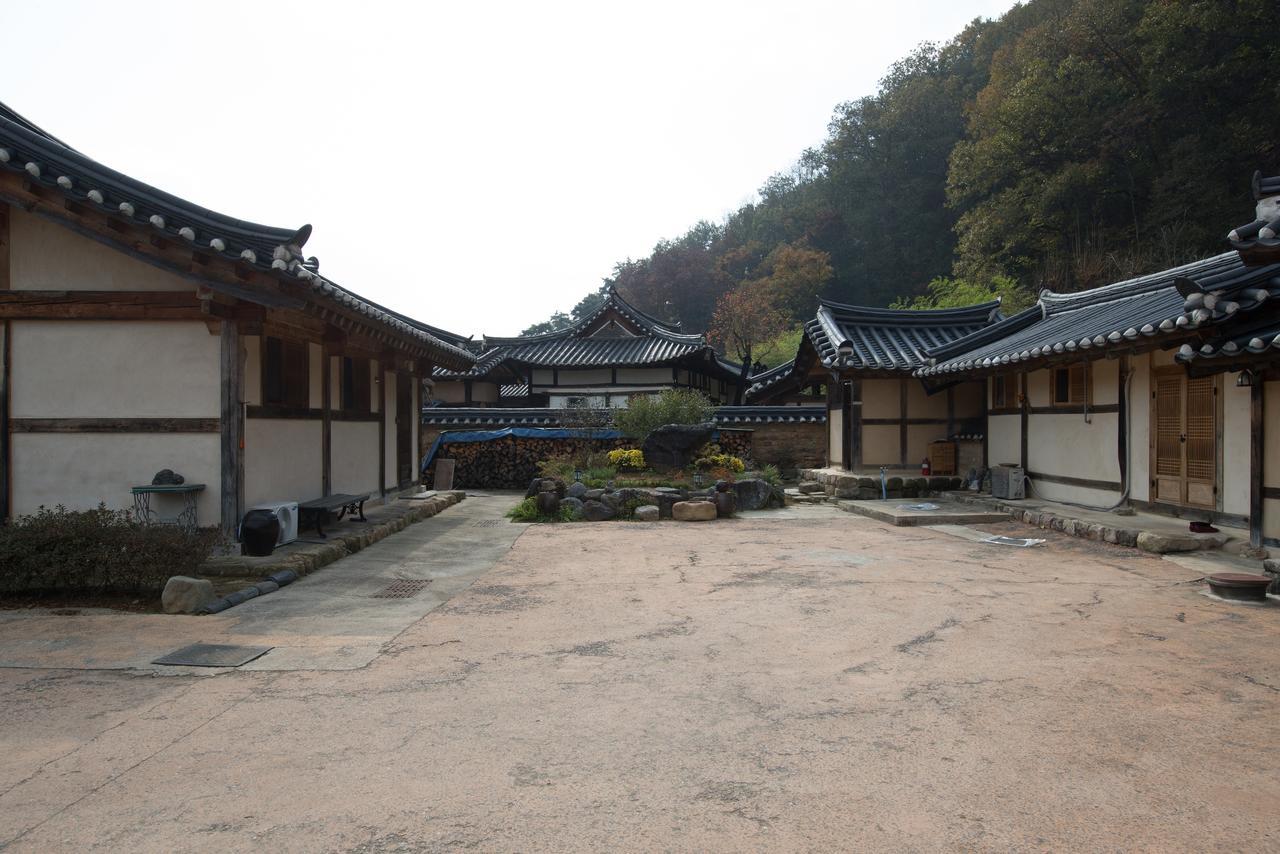 Chalbanggong Jongtaek Hotell Cheongsong Exteriör bild