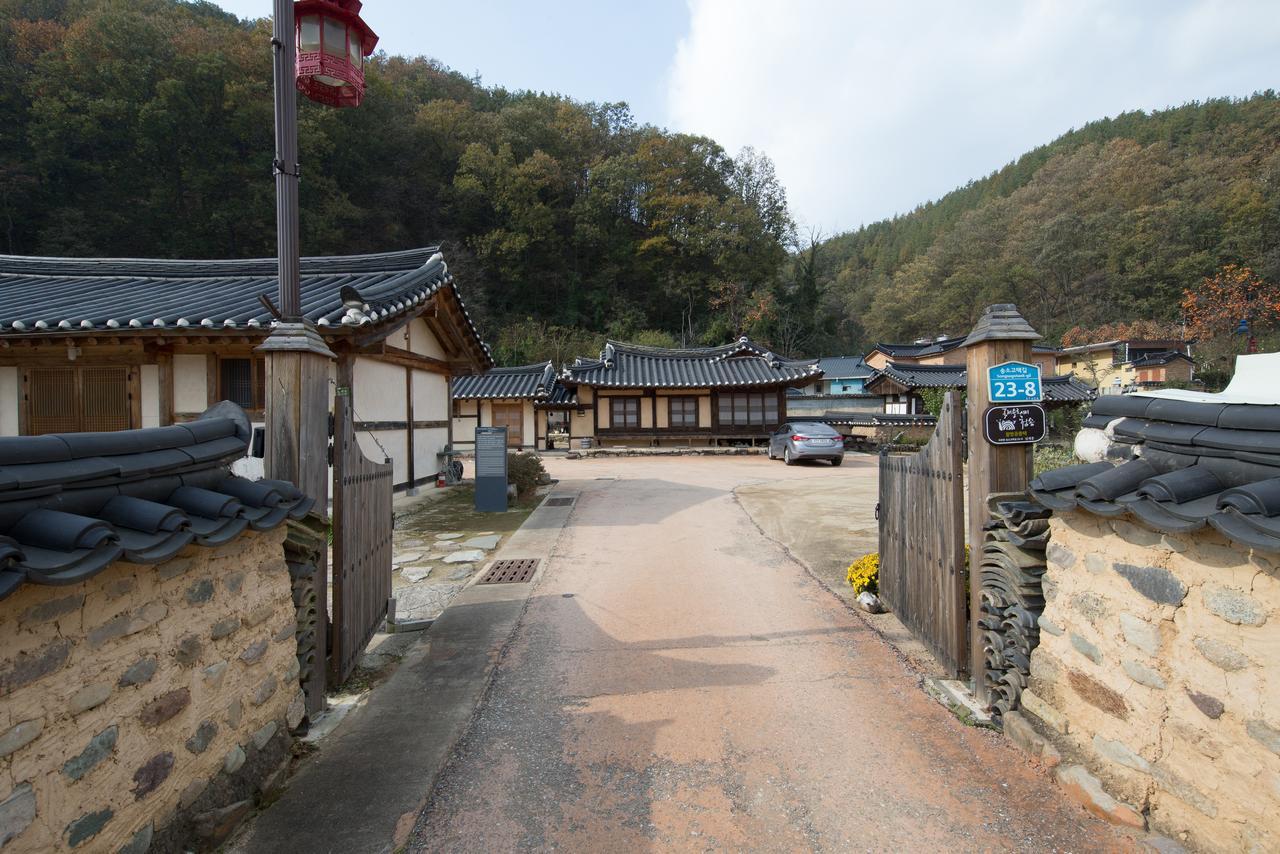 Chalbanggong Jongtaek Hotell Cheongsong Exteriör bild